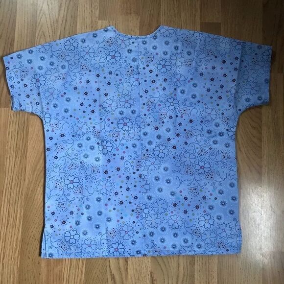 Women’s Scrub Top (M) - Picture 2 of 3